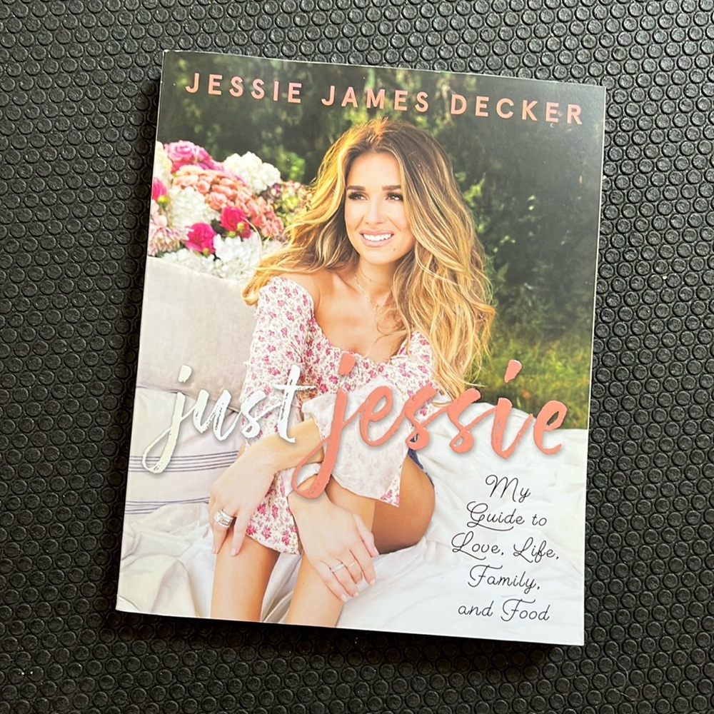 Jessie James Decker Book